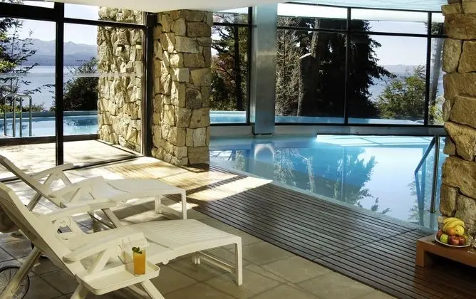 Design Suites Bariloche - Havuz