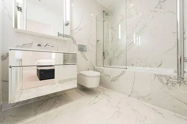 Designer 3 Bed Apartment With Balcony - 140