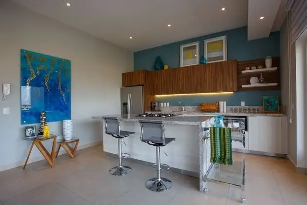 Designer Condo in Zona Romantica - Mutfak