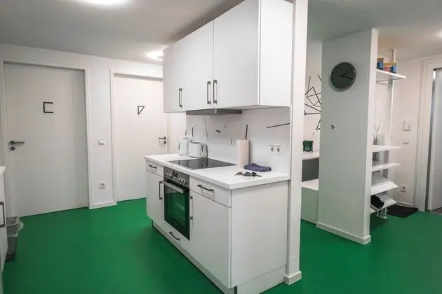 Designer Dorm room for 4 - Mutfak