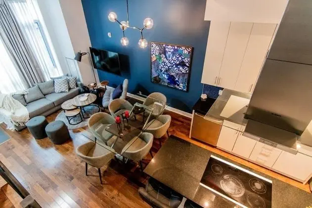 Designer Luxury 3 Bedroom Townhouse - Lobi