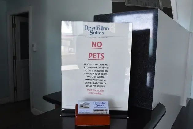 Destin Inn and Suites