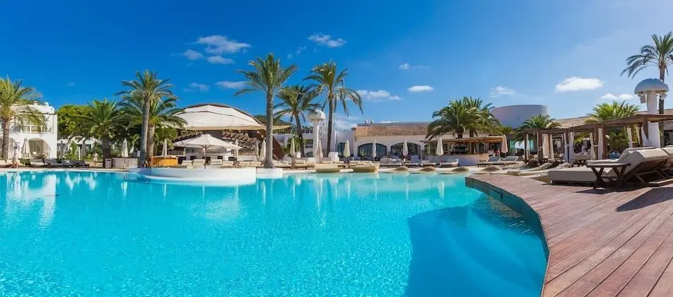 Destino Pacha Ibiza - Adults Only - Entrance to Pacha Club Included
