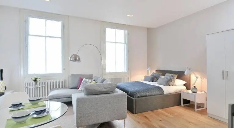 Destiny Scotland - St. Andrew Square Apartments