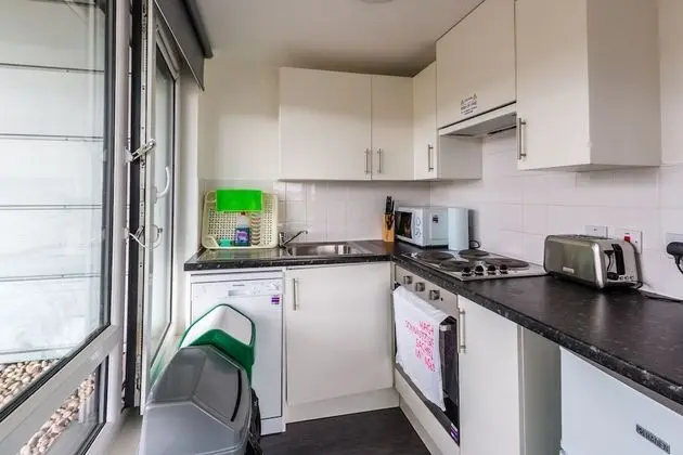 Destiny Student Murano - Campus Accommodation - Mutfak