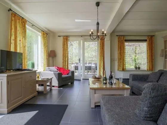 Detached Villa With a Large Garden and Terrace Right in the Ardennes - Oda Düzeni