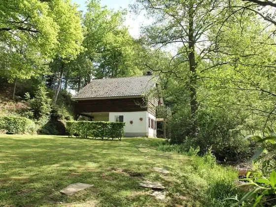 Detached, Cosy Holiday Home With Sauna in a Wooded Area