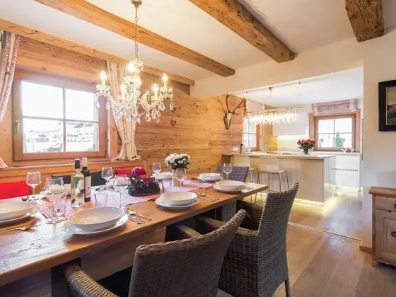 Detached Holiday Home in Ellmau Near the Ski Lift - Yerinde Yemek