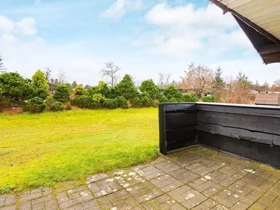 Detached Holiday Home in Henne near Sea