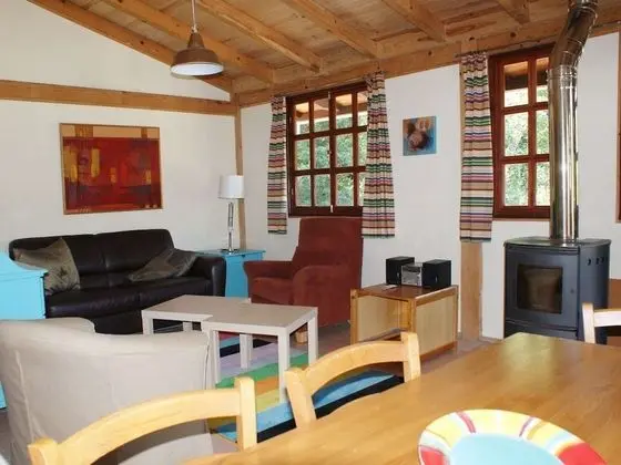 Detached House With a Large Porch, Playground and Pool - Yerinde Yemek