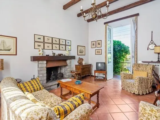 Detached House With Garden on Lake Maggiore