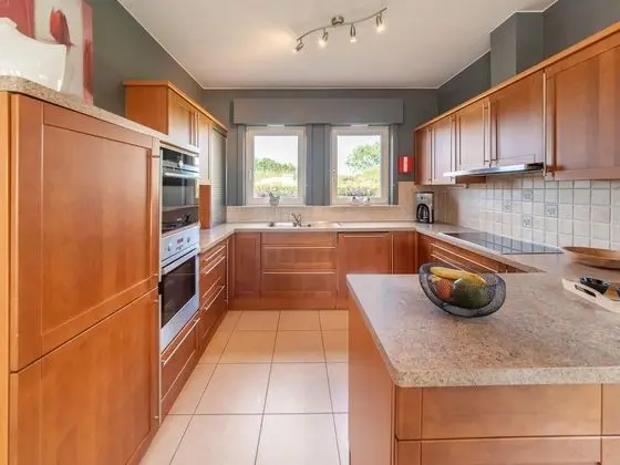 Detached House with Sauna & Hot Tub near Ski Resort & Nature Park - Mutfak