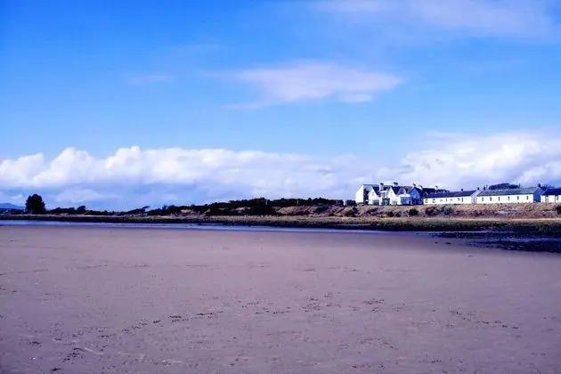 Detached Shore Cottage Solway Bay Powfoot Dumfries Scotland
