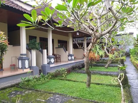 Detri Inn