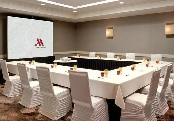 Detroit Marriott Livonia