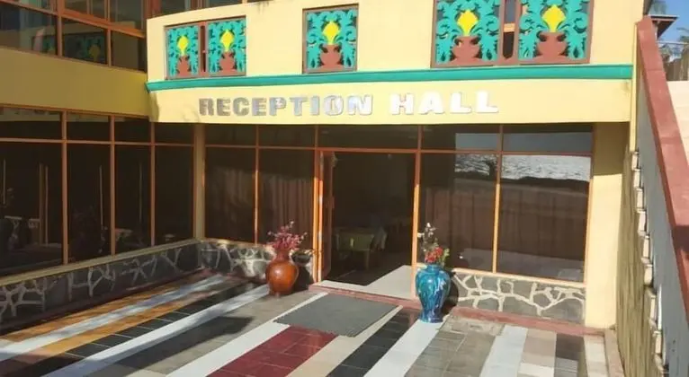 Deutsch Lanka Hotel & Restaurant - Lobi