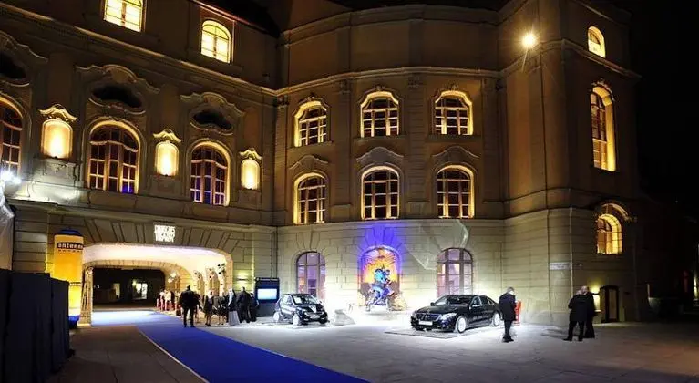 Hotel Deutsches Theater Downtown