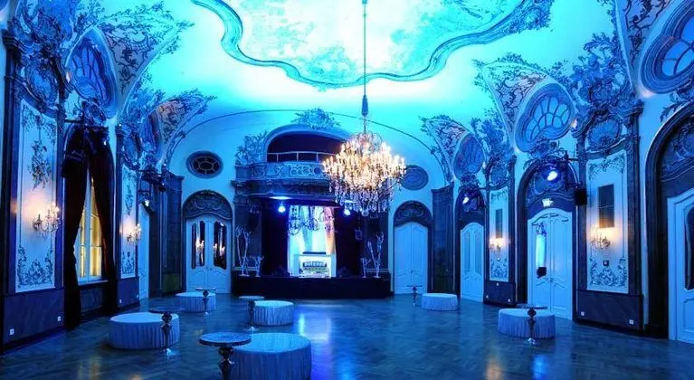Hotel Deutsches Theater Downtown - Genel