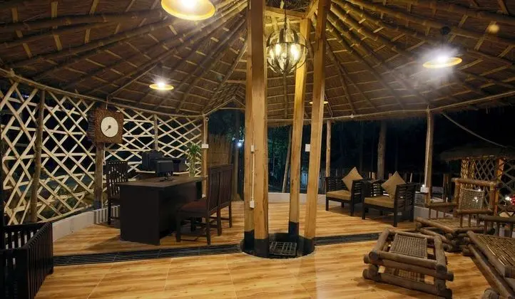Dev Bhoomi Farms & Cottages - Lobi