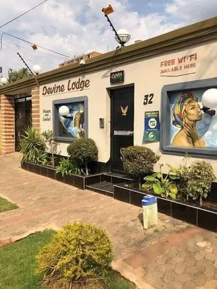 Devine lodge Yeovile - Dış Mekan