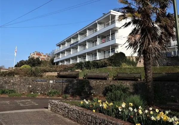Devoncoast Seaview Apartments - Dış Mekan