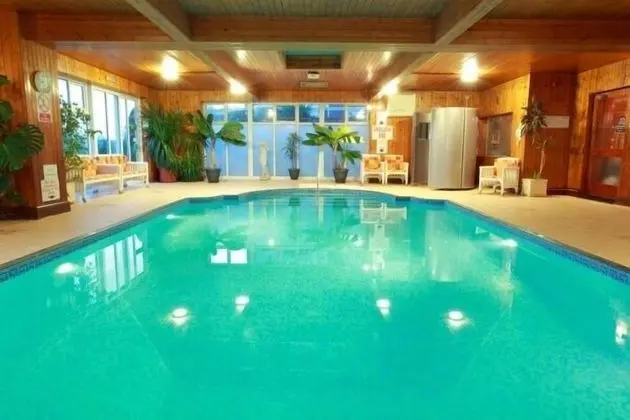 The Devoncourt Resort - Havuz