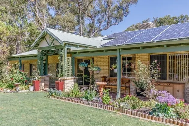 Devonleigh Bed & Breakfast