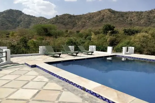 Devraj Villa-A Luxury Homestay with Pool - Havuz