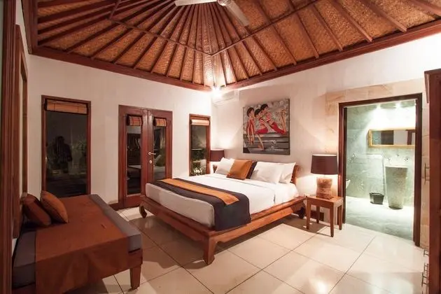 Villa Dewata Seminyak - Oda