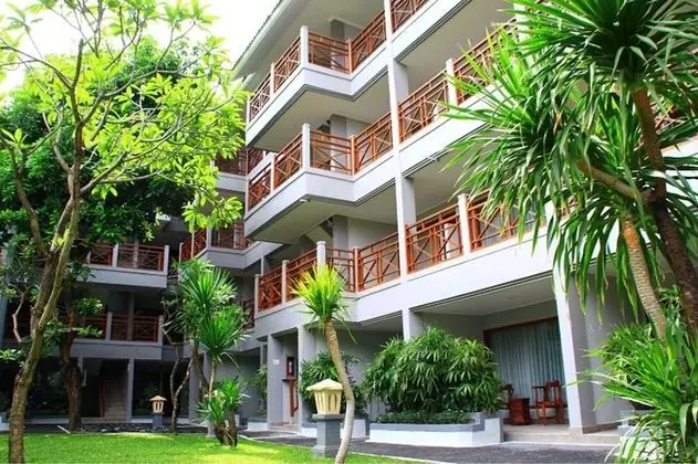 Dewi Sri Hotel - Dış Mekan