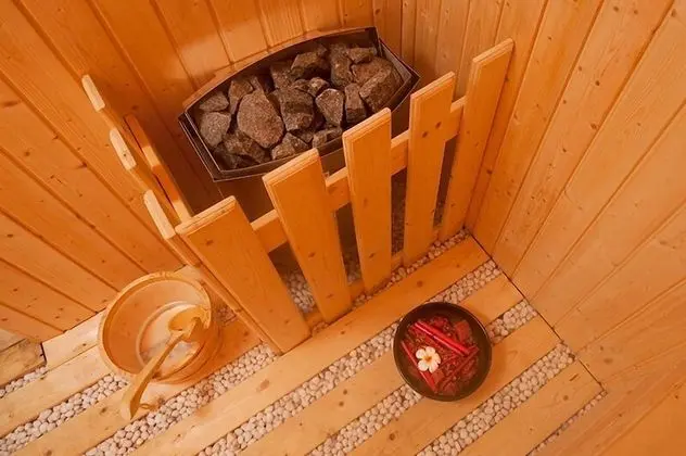 Dhaainkan'baa - Luxury Yacht - Spa