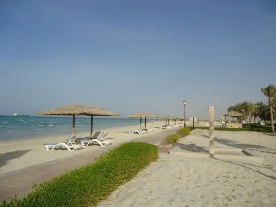 Dhafra Beach Hotel - Plaj