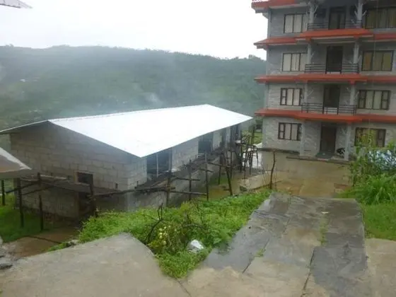 Dhampus Resort