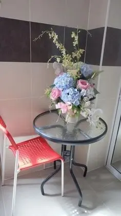 Dhanakarn D4 - Kolaylıklar