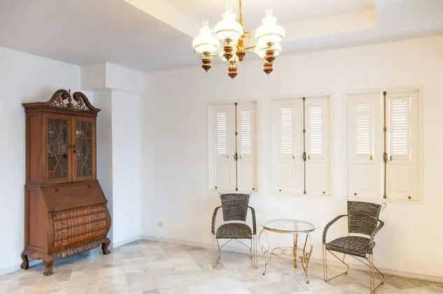 Dharasom Colonial House - Lobi