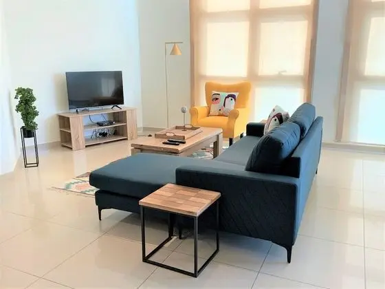 DHLA - Modern 2BR balcony in Marina