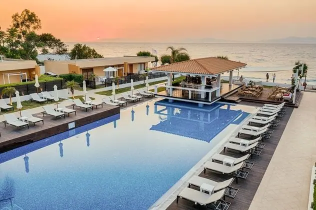 Villa Di Mare Seaside Suites - Dış Mekan