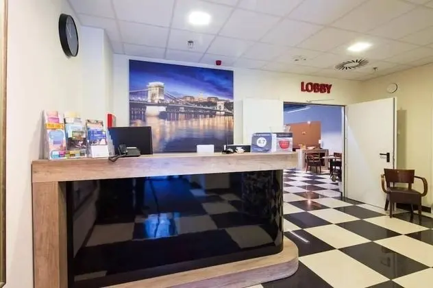 Di Verdi Imperial Hotel - Lobi