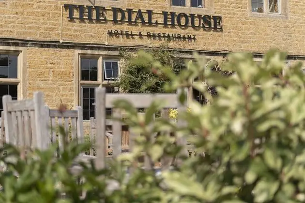 The Dial House - Dış Mekan