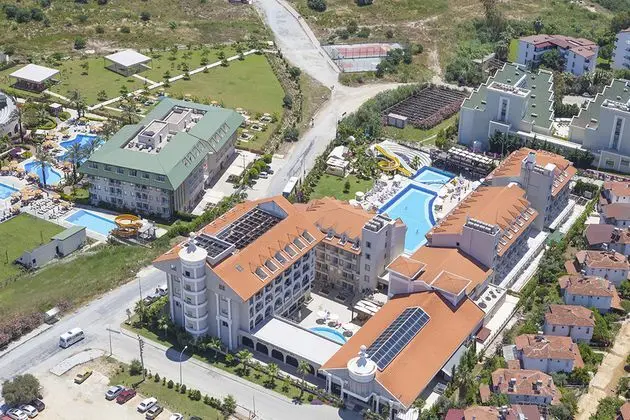 Diamond Beach Hotel & Spa