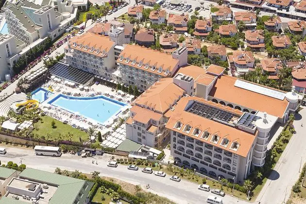 Diamond Beach Hotel & Spa - 7