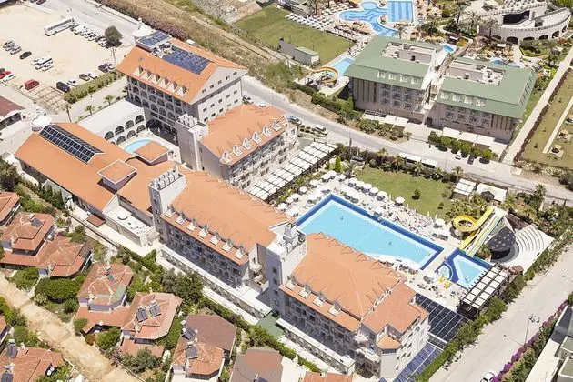 Diamond Beach Hotel & Spa - 8