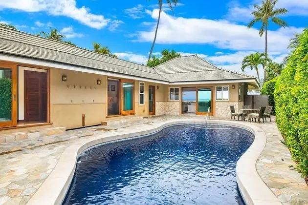 Diamond Head Tiki Estate