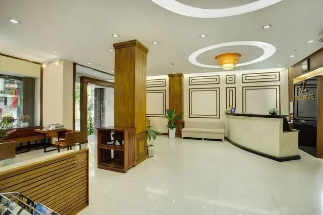 Diamond Legend Hotel - Lobi