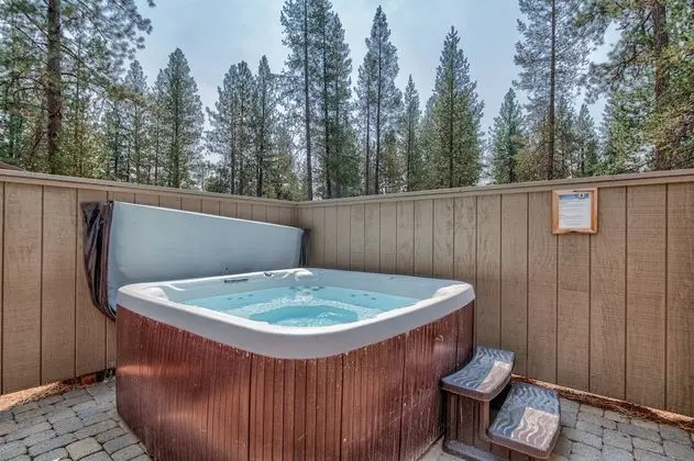 Diamond Peak Lane 5 - Spa