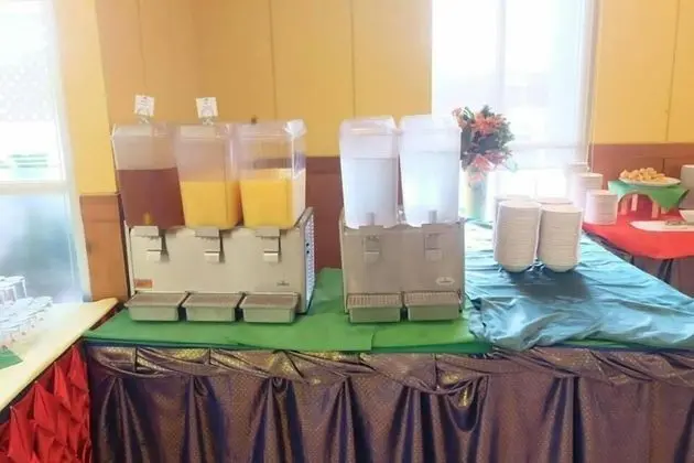 Diamond Plaza Hotel Suratthani - Yerinde Yemek