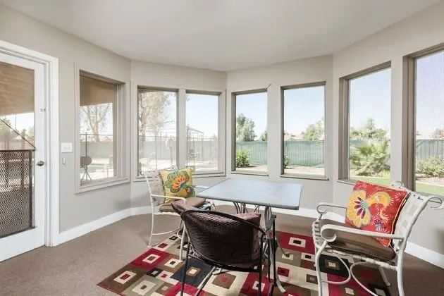 The Diamond - Private Pool / Pet Friendly / 4BD Near Arena - İç Mekan