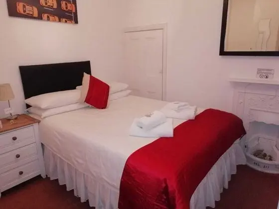 Diamonds Guest House - Oda