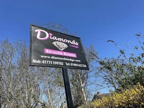 Diamonds Lodge Ltd - Dış Mekan