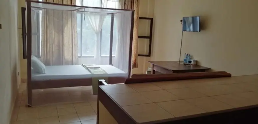 Diani Gift Guest House - Oda